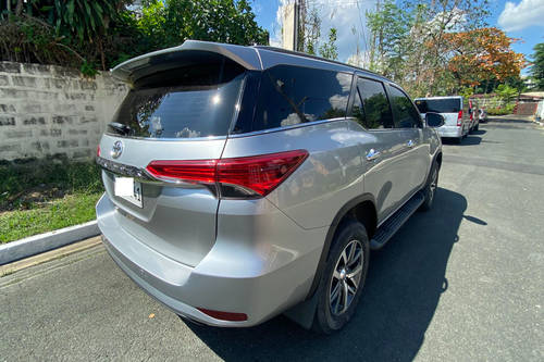 Second hand 2017 Toyota Fortuner 2.4 V AT 