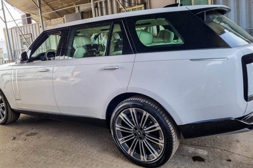 2nd Hand 2023 Land Rover Range Rover 4.4L AT