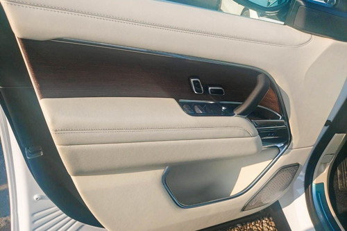 Used 2023 Land Rover Range Rover 4.4L AT