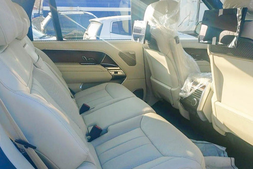 Used 2023 Land Rover Range Rover 4.4L AT