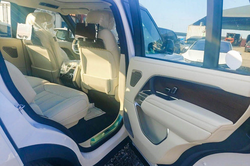 Used 2023 Land Rover Range Rover 4.4L AT