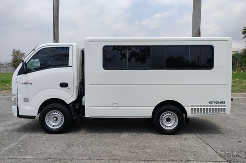 Old 2023 Isuzu Traviz L