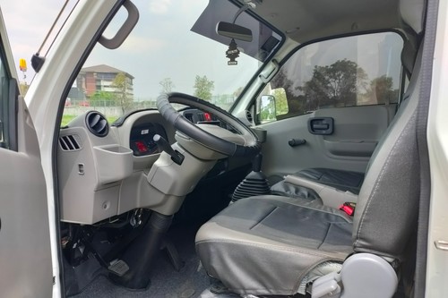 Used 2023 Isuzu Traviz L