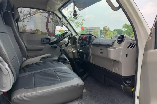 Used 2023 Isuzu Traviz L