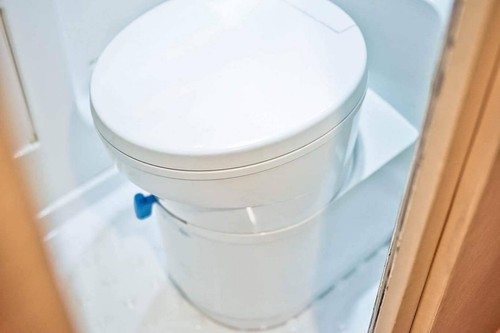 Used 2018 Nissan NV350 Urvan Premium AT