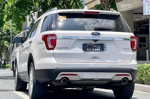 Second hand 2017 Ford Explorer 2.3L Limited EcoBoost 