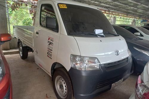 Second Hand 2023 Toyota Lite Ace