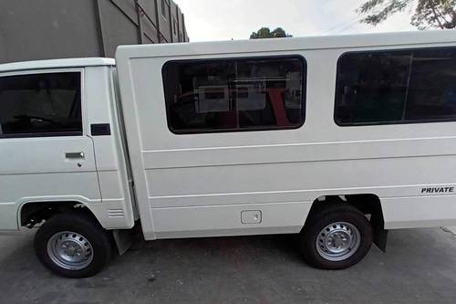 Second hand 2023 Mitsubishi L300 2.5L FB Exceed MT 