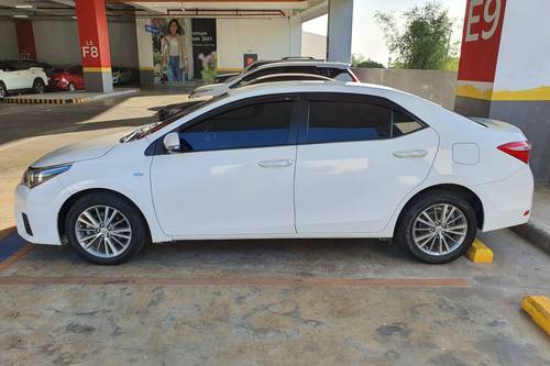 2nd Hand 2017 Toyota Corolla Altis 1.6 E MT