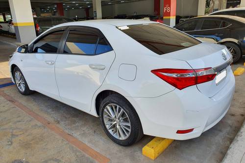 Old 2017 Toyota Corolla Altis 1.6 E MT