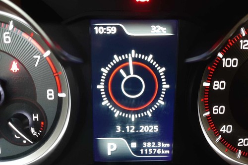 Second hand 2020 Suzuki XL7 GLX AT 