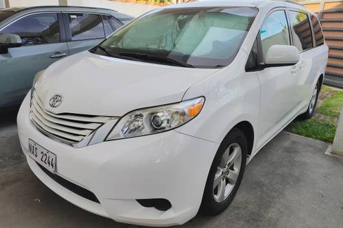 Used 2017 Toyota Sienna