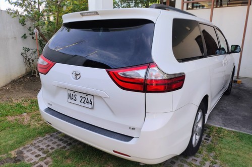 Used 2017 Toyota Sienna Luxury