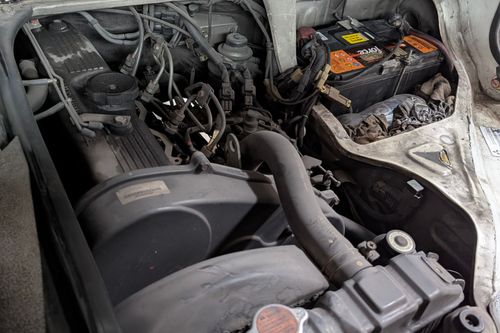 2nd Hand 2013 Mitsubishi L300 FB Body Dual AirCon