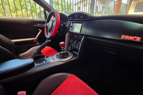 Used 2013 Toyota 86 2.0L MT