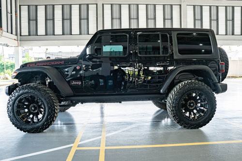 Second hand 2025 Jeep Wrangler Rubicon 2.0L 