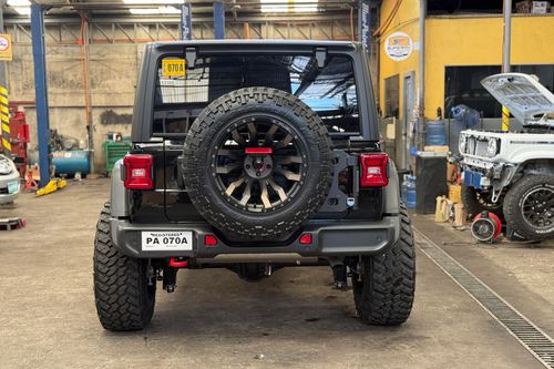 Used 2025 Jeep Wrangler Rubicon 2.0L
