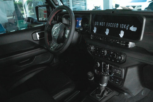 Used 2025 Jeep Wrangler Rubicon 2.0L