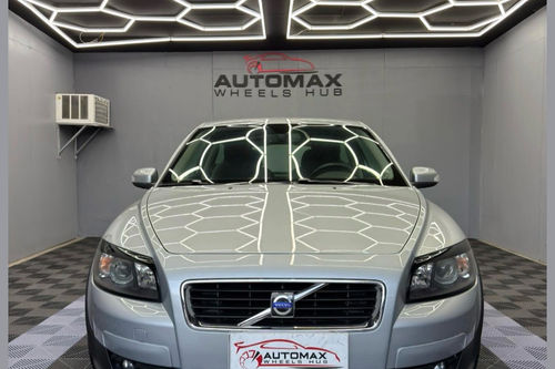 Second hand 2008 Volvo C30 2.0 L 