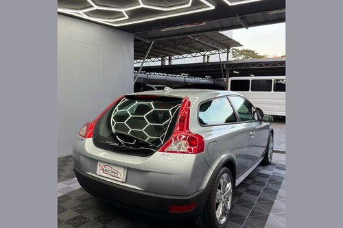 Second hand 2008 Volvo C30 2.0 L 