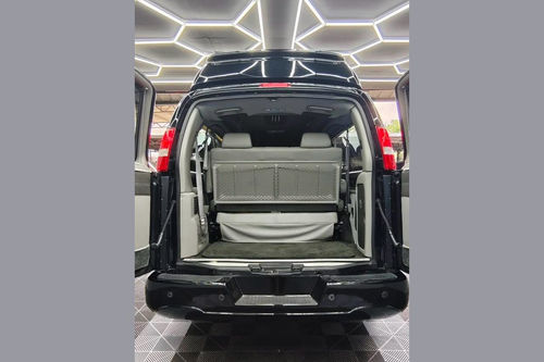 Second hand 2018 GMC Savana 6.0L 