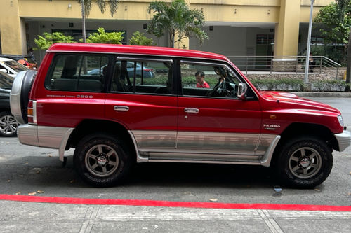 Old 1999 Mitsubishi Pajero 2.8L Field Master MT
