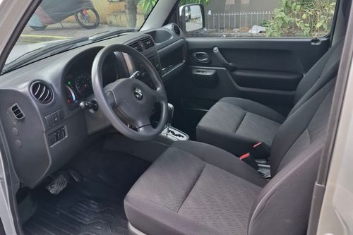 Second hand 2014 Suzuki Jimny JLX 1.3L-A/T 