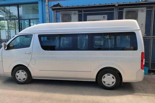 Second hand 2019 Foton View Transvan 2.8L MT 