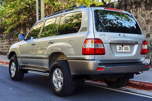 Old 2004 Toyota Land Cruiser 200 4.2L 4x4 AT