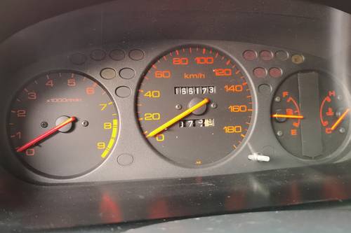 Second hand 2004 Toyota Land Cruiser 200 4.2L 4x4 AT 