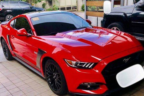 Old 2017 Ford Mustang 5.0L GT Fastback AT
