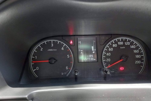 2nd Hand 2017 Nissan Urvan 15 Seater SHUTTLE