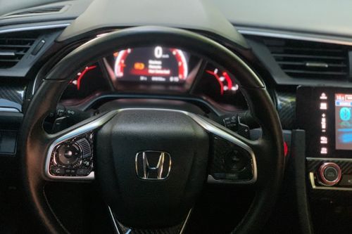 Used 2016 Honda Civic RS Turbo CVT