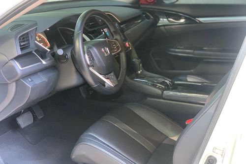 Used 2016 Honda Civic RS Turbo CVT