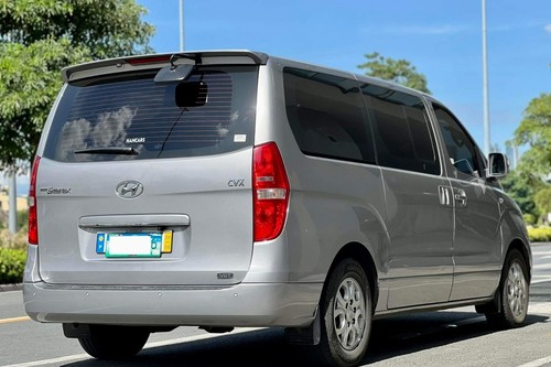 Old 2014 Hyundai Grand Starex 2.5 CVX