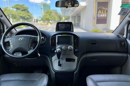 Used 2014 Hyundai Grand Starex 2.5 CVX