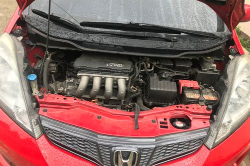 Old 2013 Honda Jazz 1.5L V AT