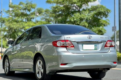 Second hand 2011 Toyota Corolla Altis 1.6 V AT 