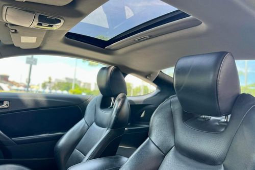 Used 2011 Hyundai Genesis Coupe 2.0L TURBO 8AT FL