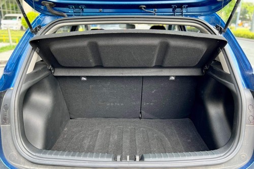 Used 2021 Kia Stonic LX MT