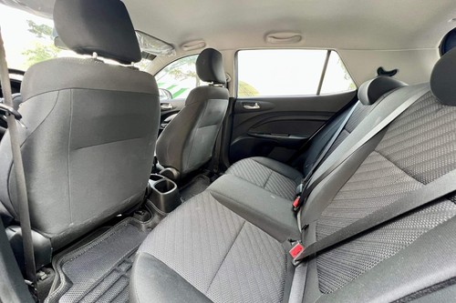 Used 2021 Kia Stonic LX MT