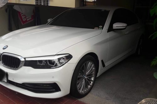 Second hand 2020 BMW 5 Series Sedan 520i Luxury 