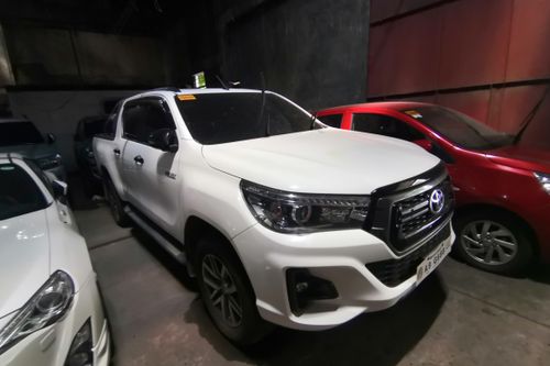 Second hand 2019 Toyota Hilux Conquest 2.8 4x4 A/T 