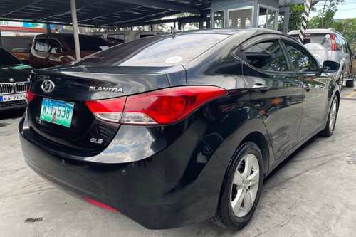 Second hand 2013 Hyundai Elantra 1.8 GLS 6AT 
