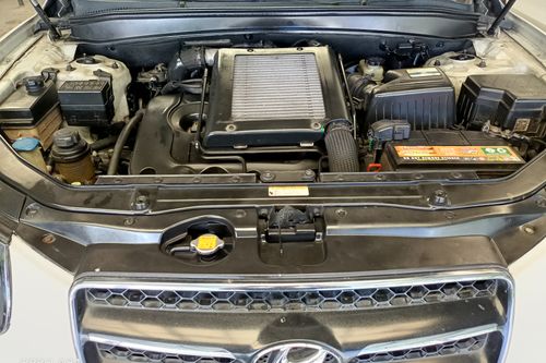 Used 2010 Hyundai Santa Fe 2.2 GLS AT 2WD