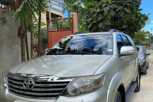 Second hand 2012 Toyota Fortuner 2.4L G AT 