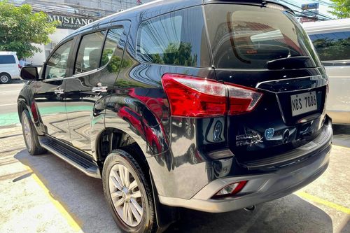 Old 2019 Isuzu mu-X RZ4E LS 4x2 AT