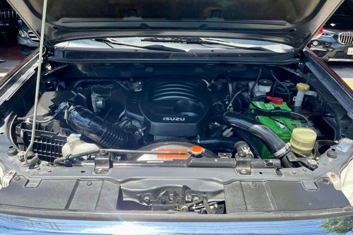 Used 2019 Isuzu mu-X RZ4E LS 4x2 AT