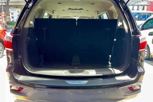 Used 2019 Isuzu mu-X RZ4E LS 4x2 AT