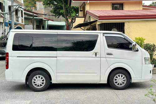 Used 2019 Foton View Transvan 2.8L MT